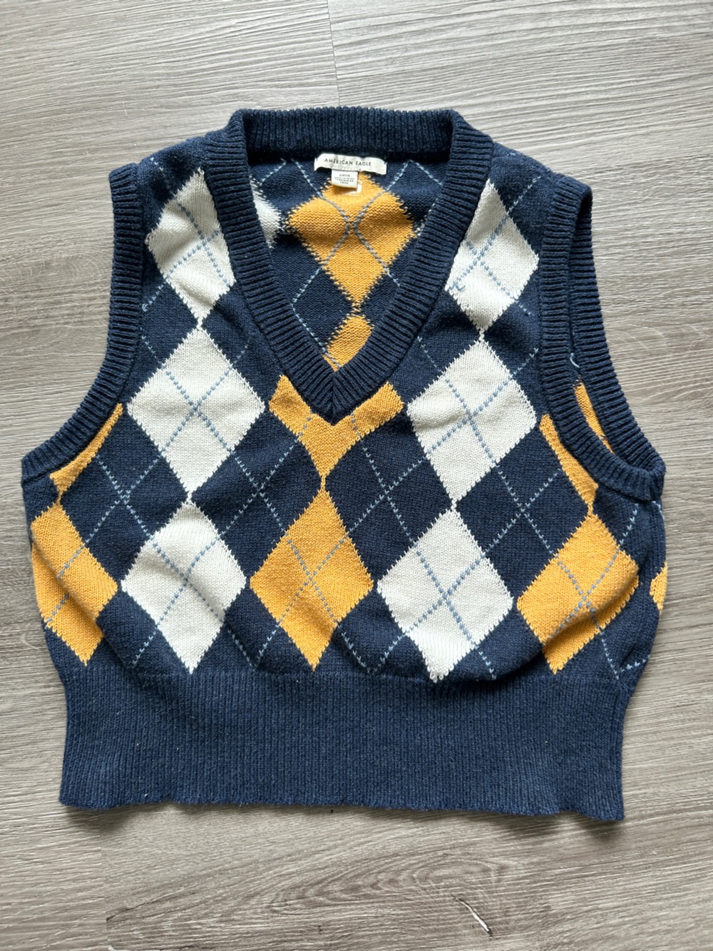 American Eagle Argyle Knit Sweater Vest in Navy, Mustard & Cream - size S